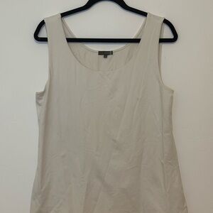 Women's White Sleeveless Top